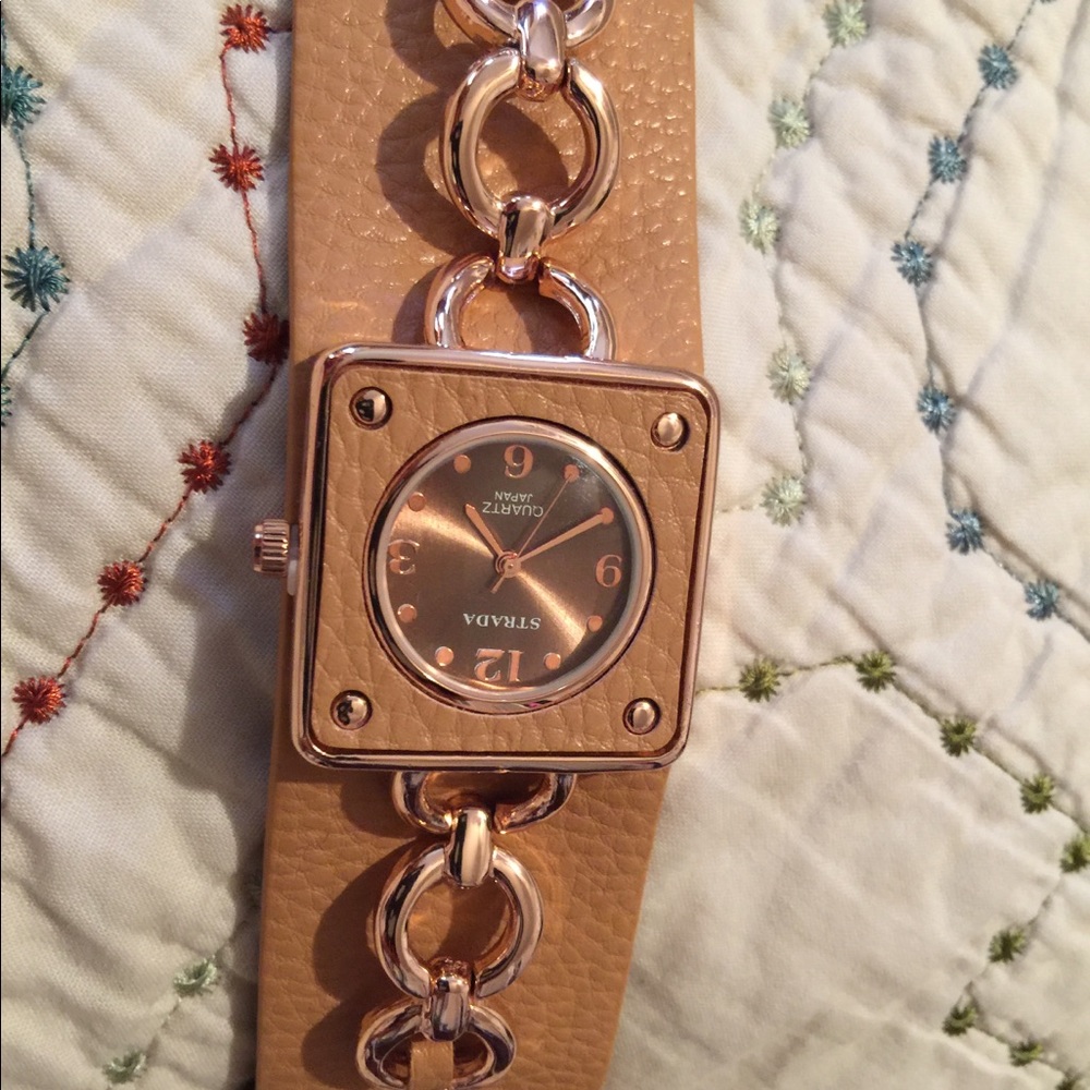 NWB Strada Genoa Watch; Light Brown in Color; $40