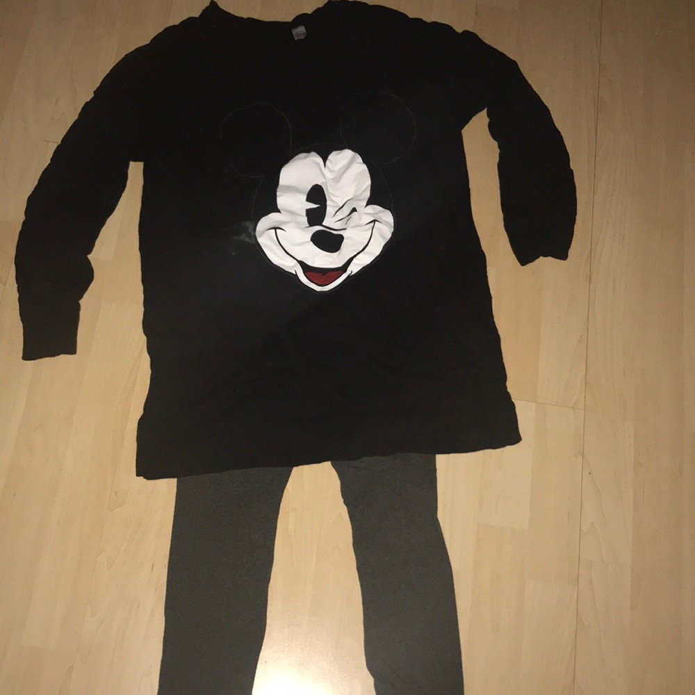 NWOT H&M Mickey Mouse Pajama Set!!!