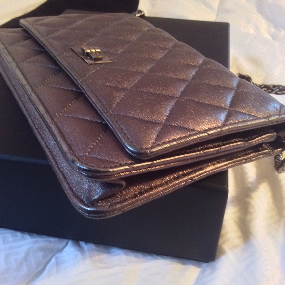 Authentic Chanel Reissue WOC - Picture 3 of 8