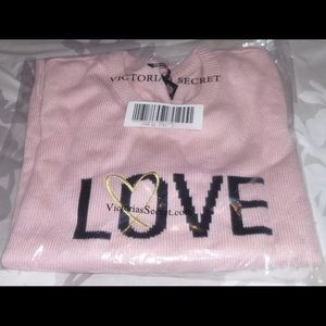 Victoria’s Secret pink bombshell sweater large