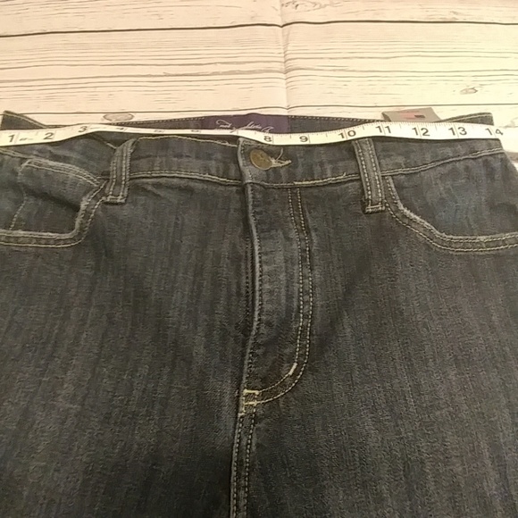 NOT YOUR DAUGHTER'S JEANS - Picture 5 of 7