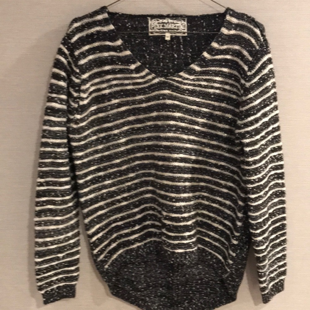 High low black patterned sweater