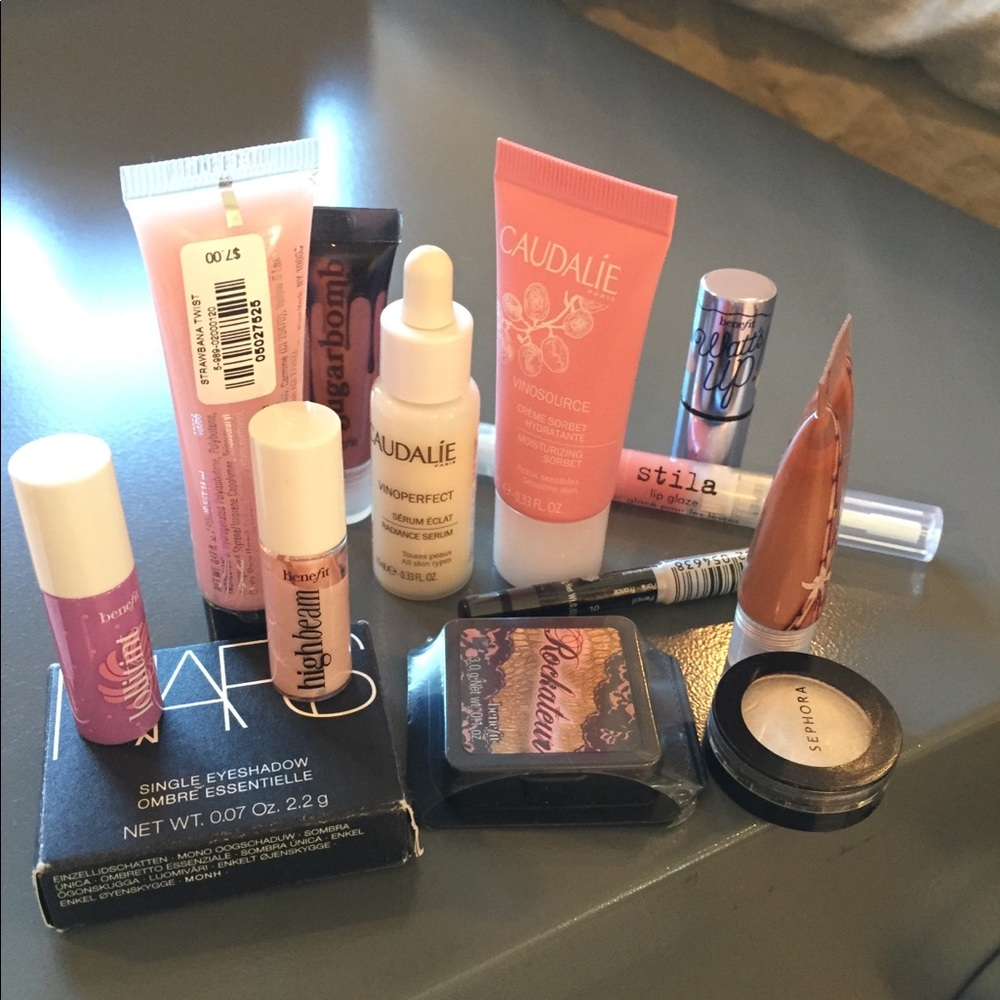 Makeup minis NEVER used