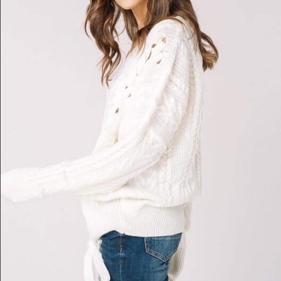 🆕Delaney Ivory Braided Knit Sweater - Picture 5 of 8