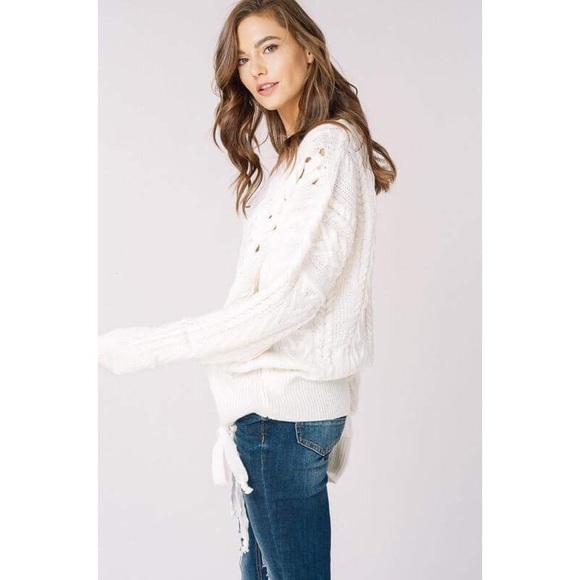 🆕Delaney Ivory Braided Knit Sweater - Picture 6 of 8