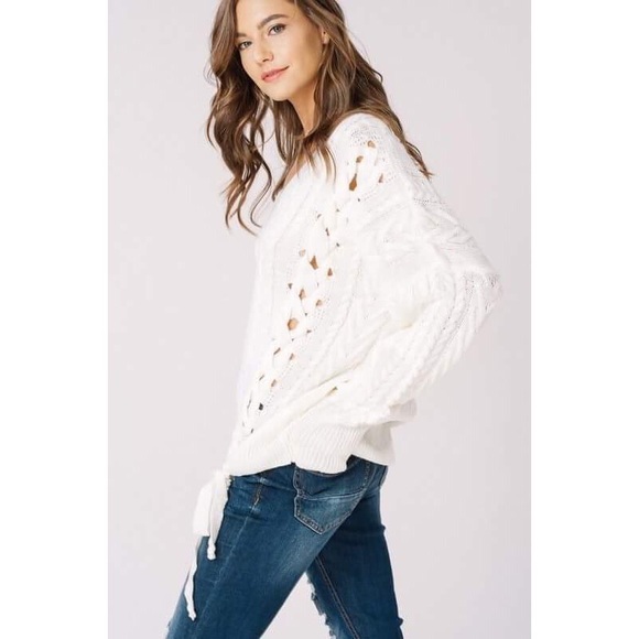 🆕Delaney Ivory Braided Knit Sweater - Picture 7 of 8