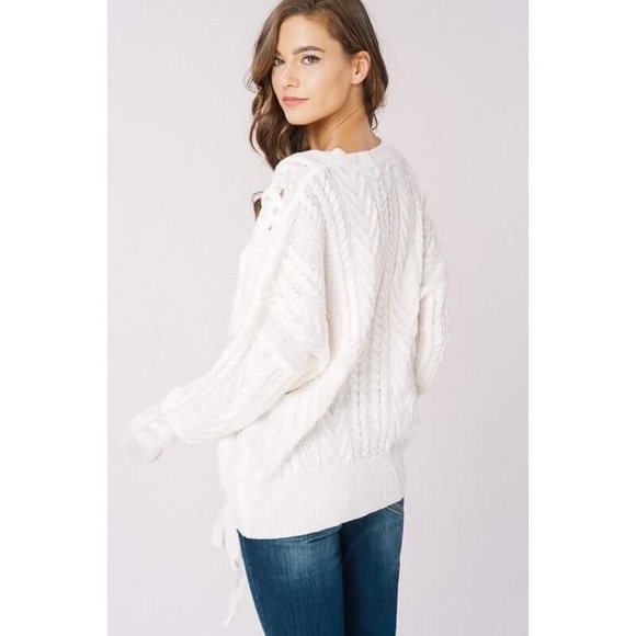 🆕Delaney Ivory Braided Knit Sweater - Picture 8 of 8