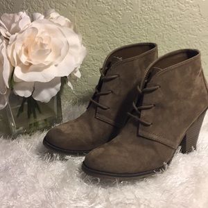 MIA Booties- taupe brown size 6