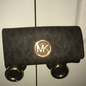 Michael kors wallet