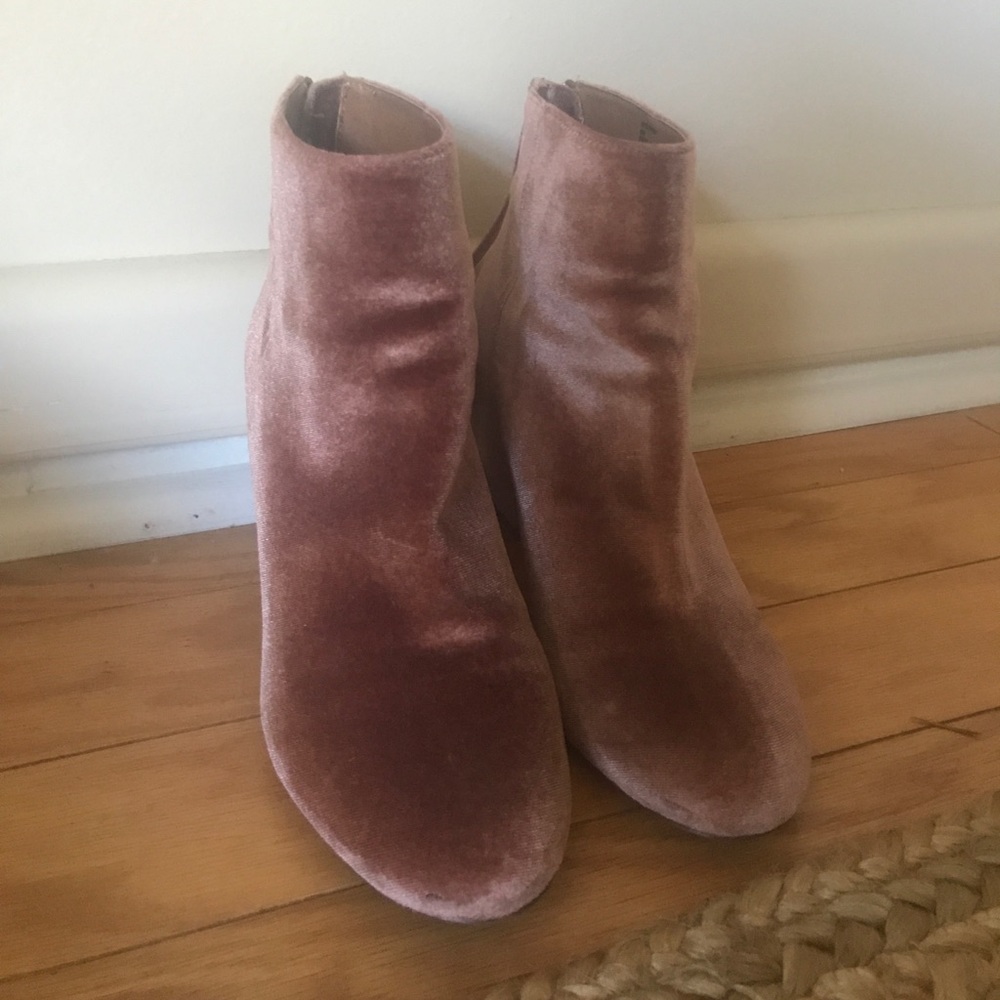 Steve Madden Pink Velvet Cynthiav Boot