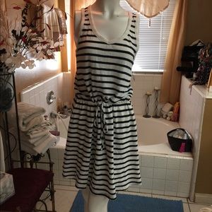 GAP Bran New with TAG Short Sleeve Drees XS