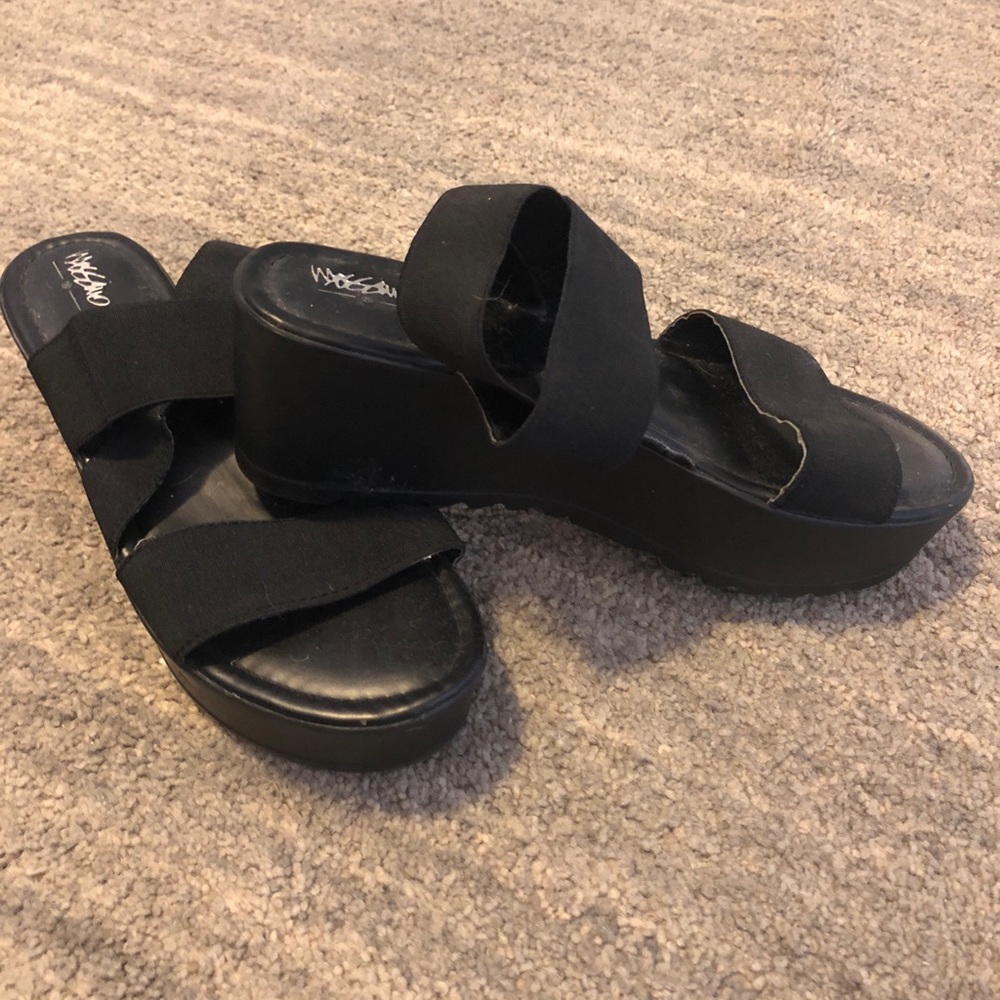 Black Platform shoes