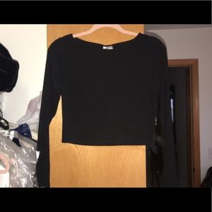 BLACK CROP TOP