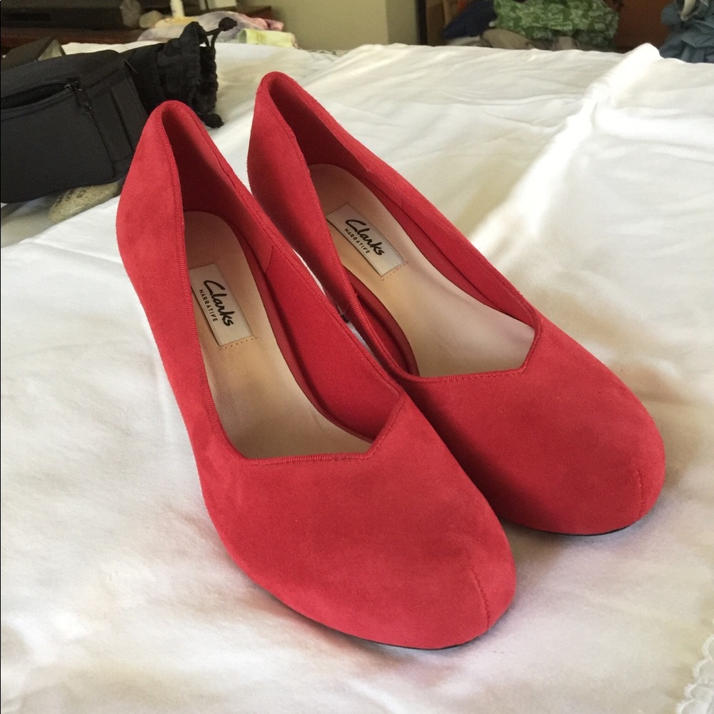 Clark's Red Suede Pumps