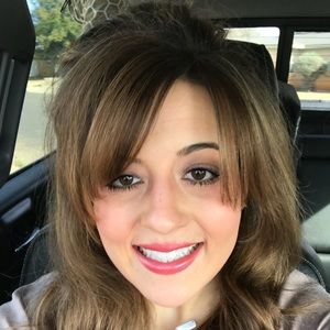 Meet your Posher, Lyndsey