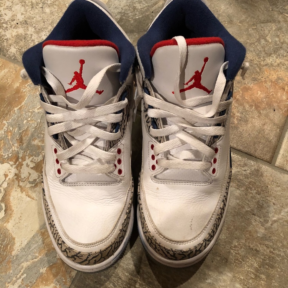 True Blue Jordan 3’s Nike