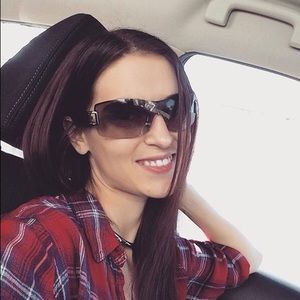 Meet your Posher, Cheri