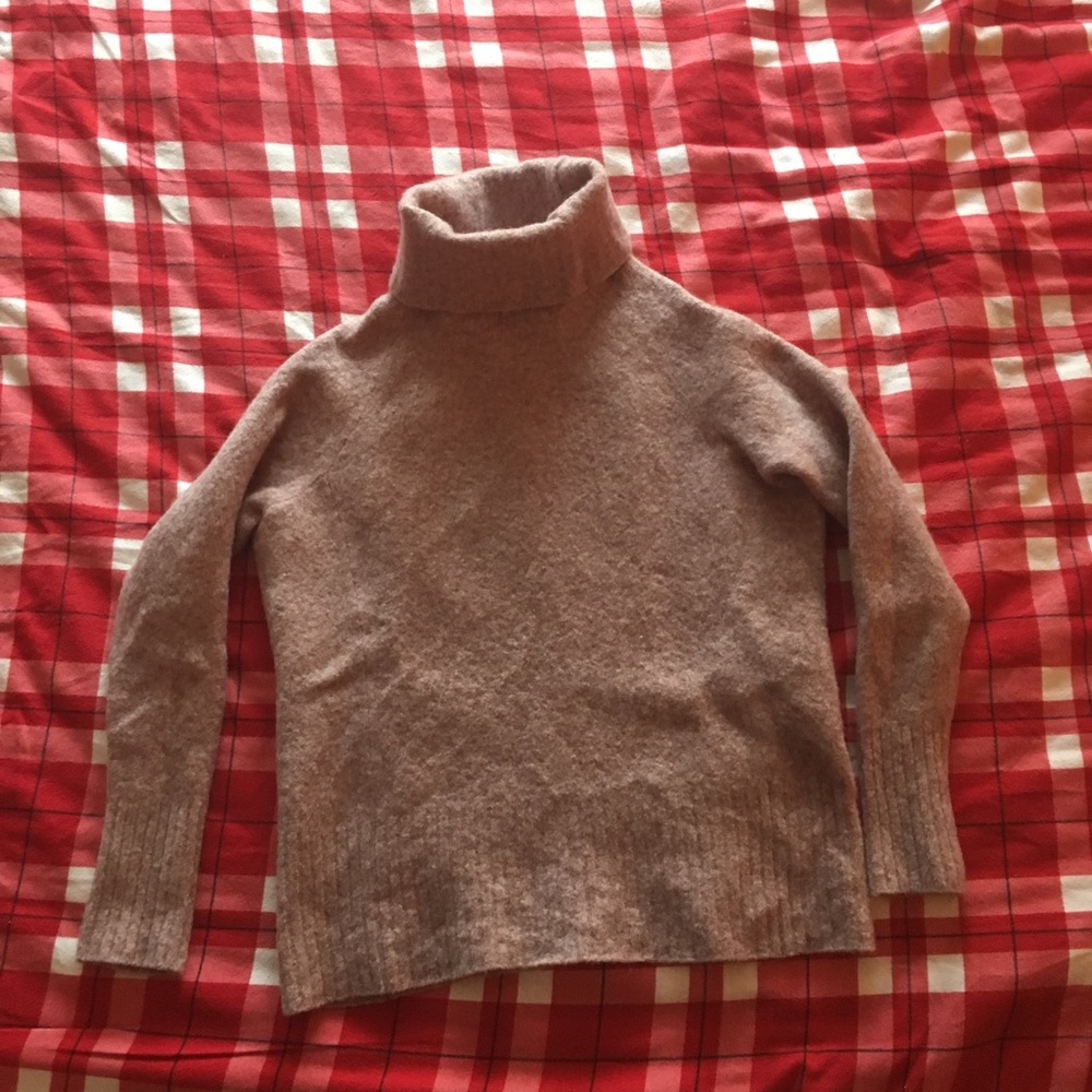 Community (Aritzia) Sweater