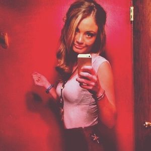 Meet your Posher, Savannah