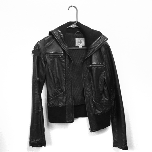Leather jacket - Picture 1 of 1