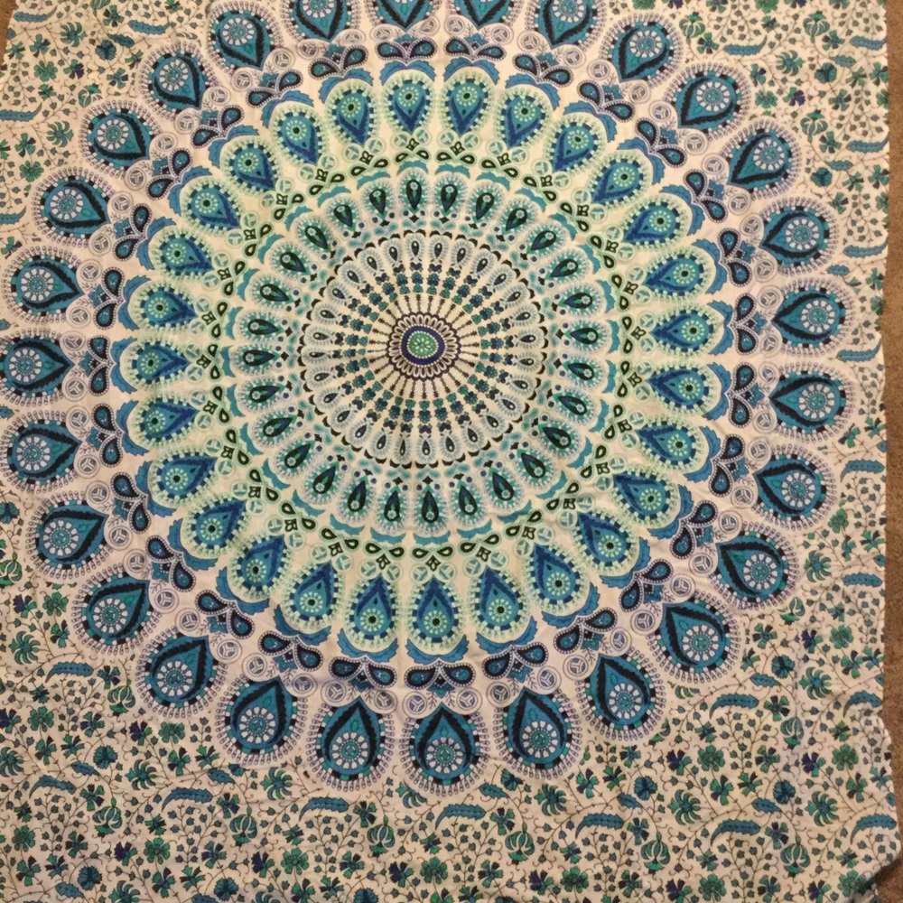 Meet your Posher, Maya