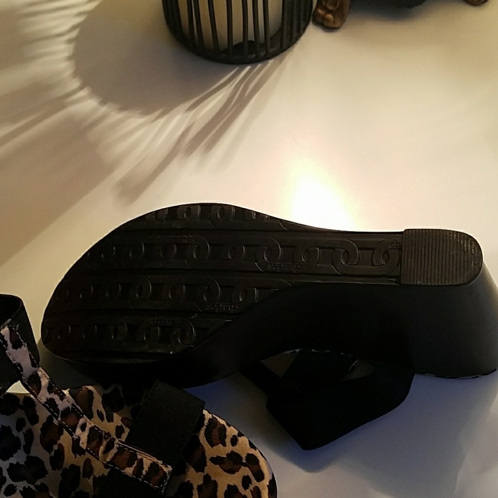 Shoes - Picture 3 of 3
