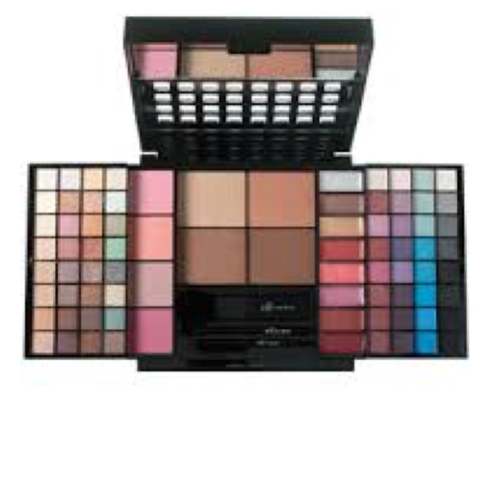 e.l.f. 83 Piece Essential Makeup Kit