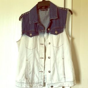 Sleeveless jean jacket
