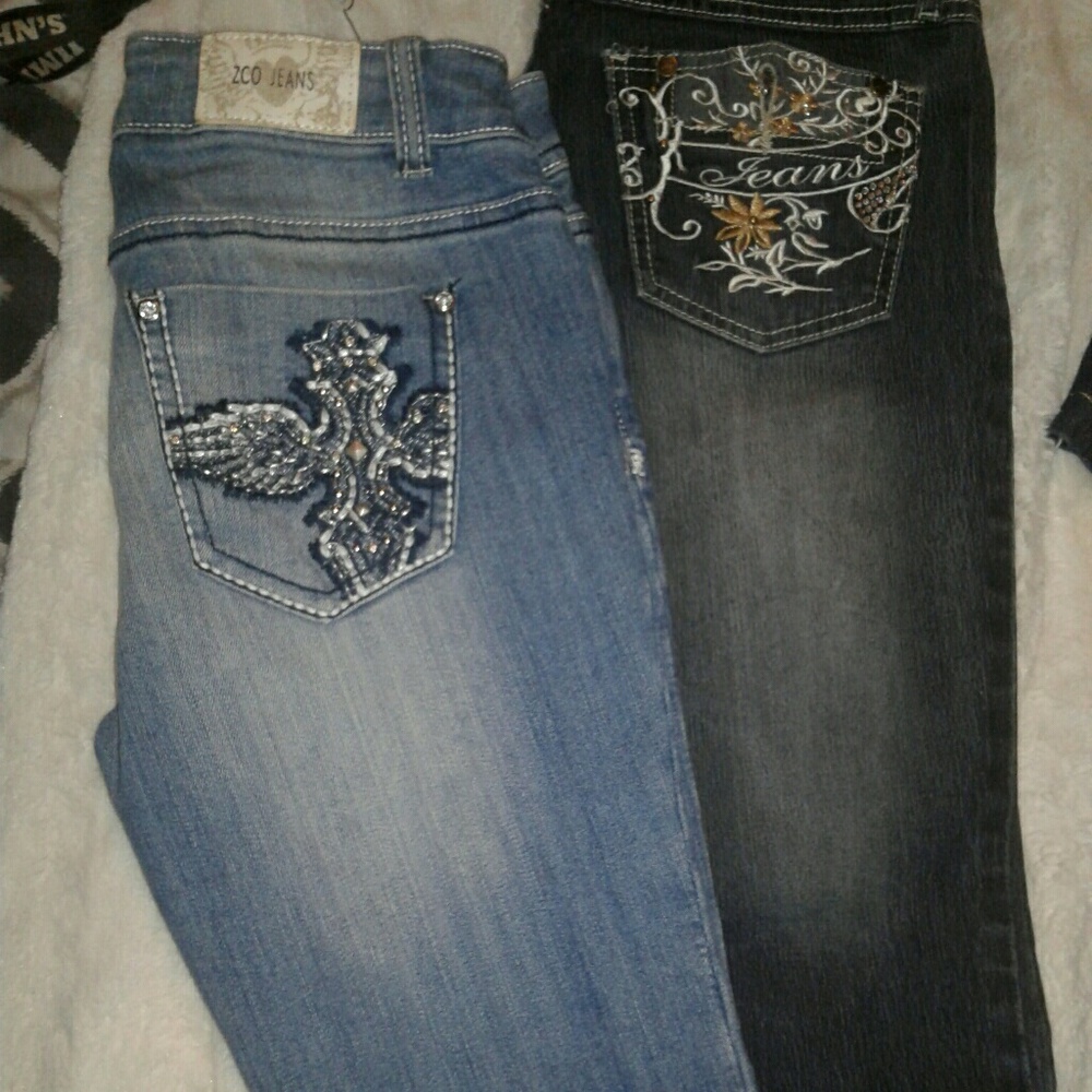 2 pair of jeans