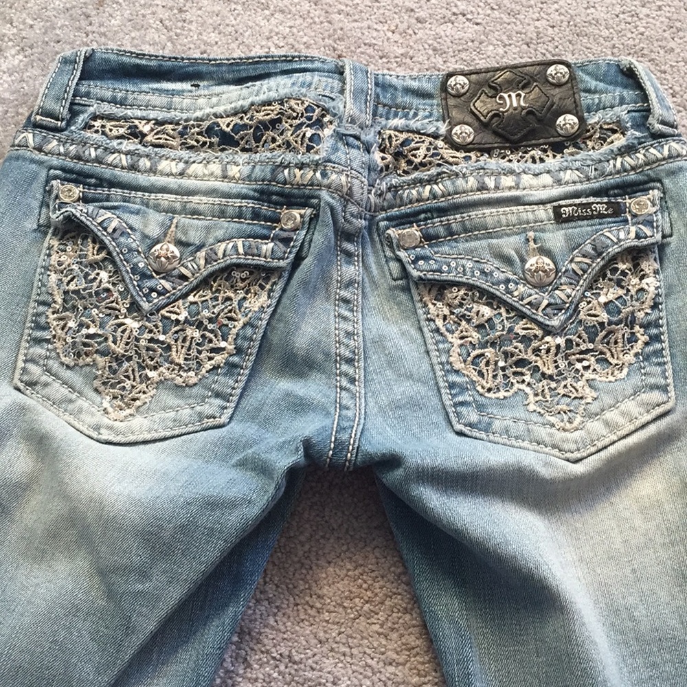 Miss Me Light wash jeans