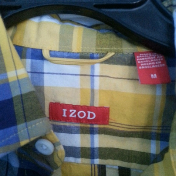 IZOD Men's Button Down Shirt - Picture 3 of 3