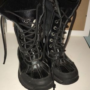 GIRLS UGG AUSTRALIA SNOW BOOTS