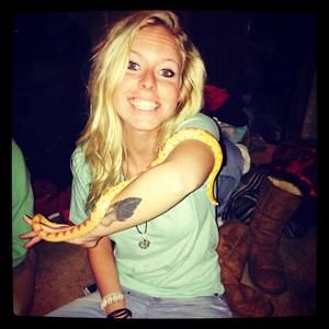 Meet your Posher, Casey