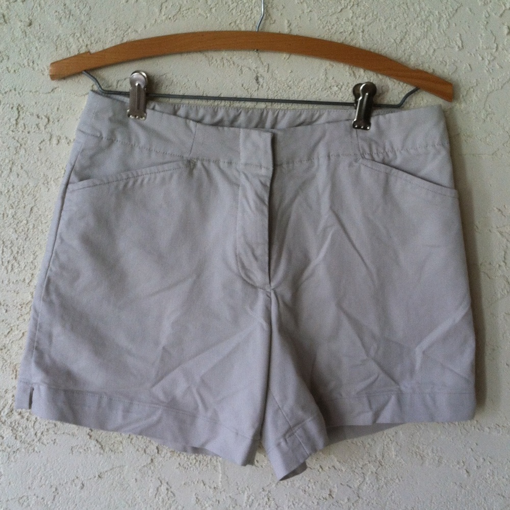 Nike Dri-Fit Khaki Golf Shorts Excellent Condition