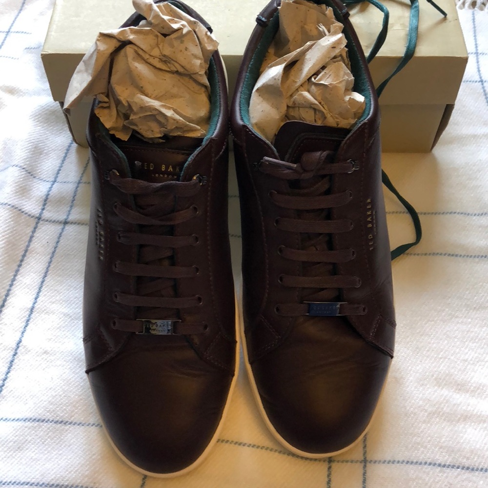 Ted Baker Theeyo 3 Train!