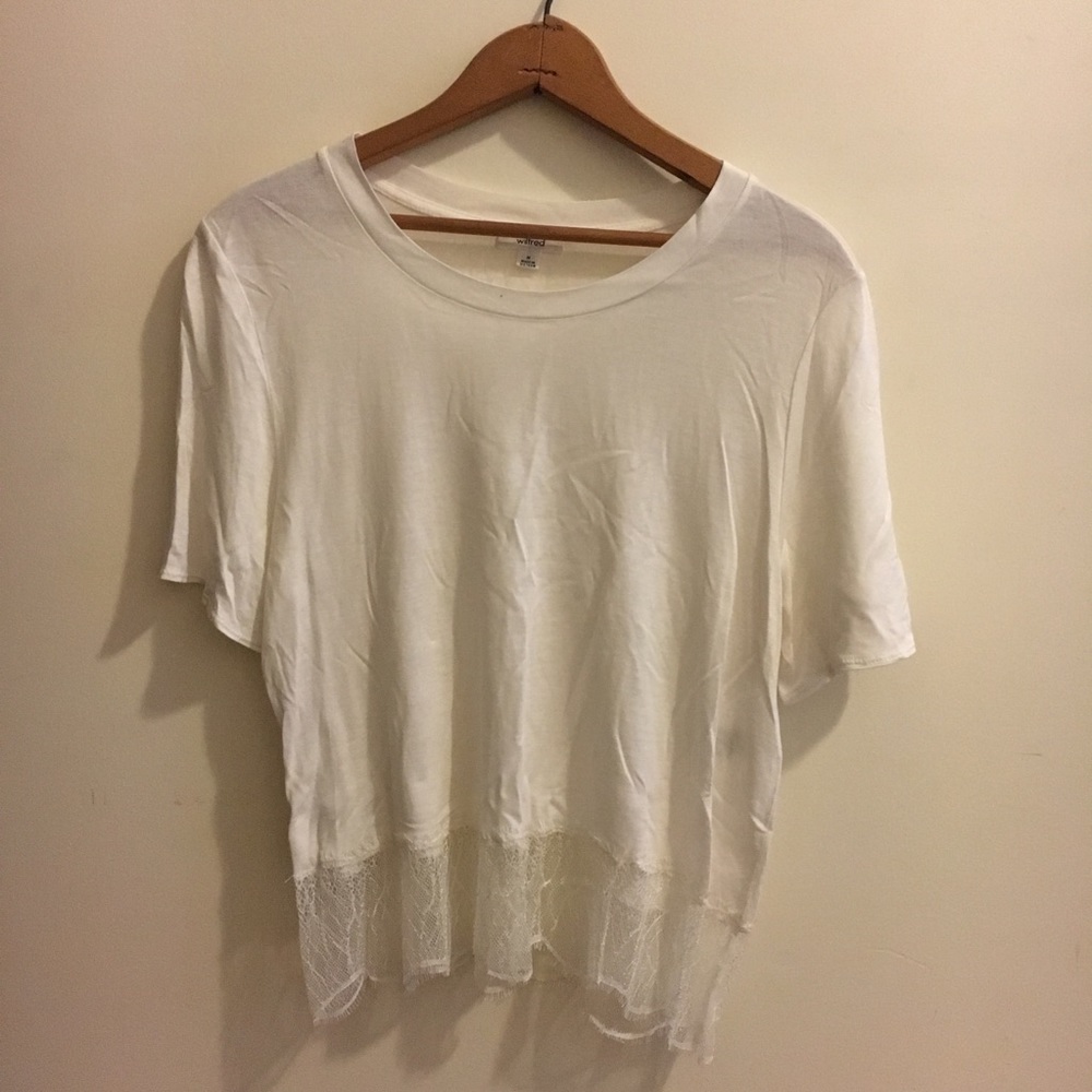 Aritzia lace tee