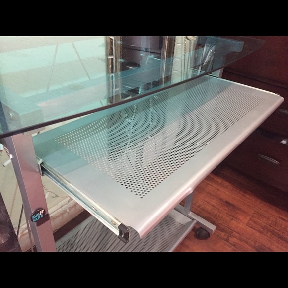 Laptop/Computer Desk - Picture 1 of 2