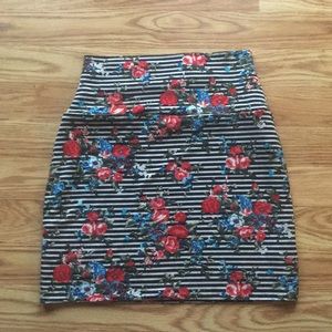 Forever 21 mini floral skirt