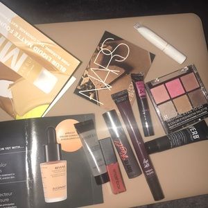 Makeup samples!+full sizeVS lipglos originally $10