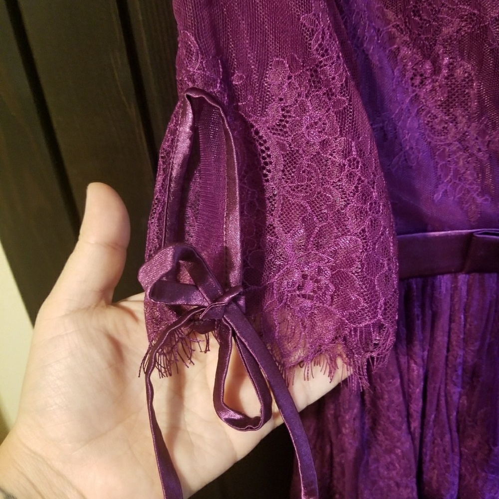 Brand new Holiday Dress in plum - Picture 4 of 6