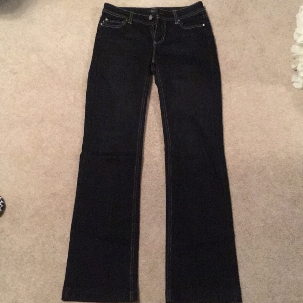 White House black market jeans size 00 short