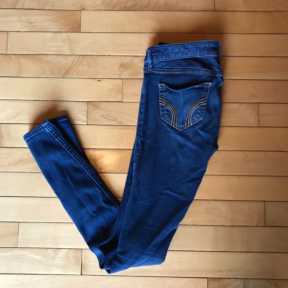 Dark wash hollister jeans