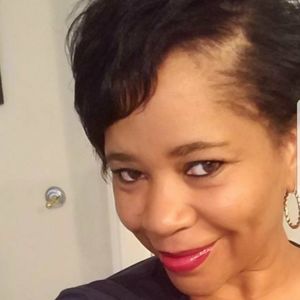 Meet your Posher, Derina