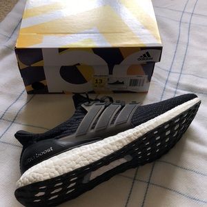 Ultra boost in black!! Worn twice!!