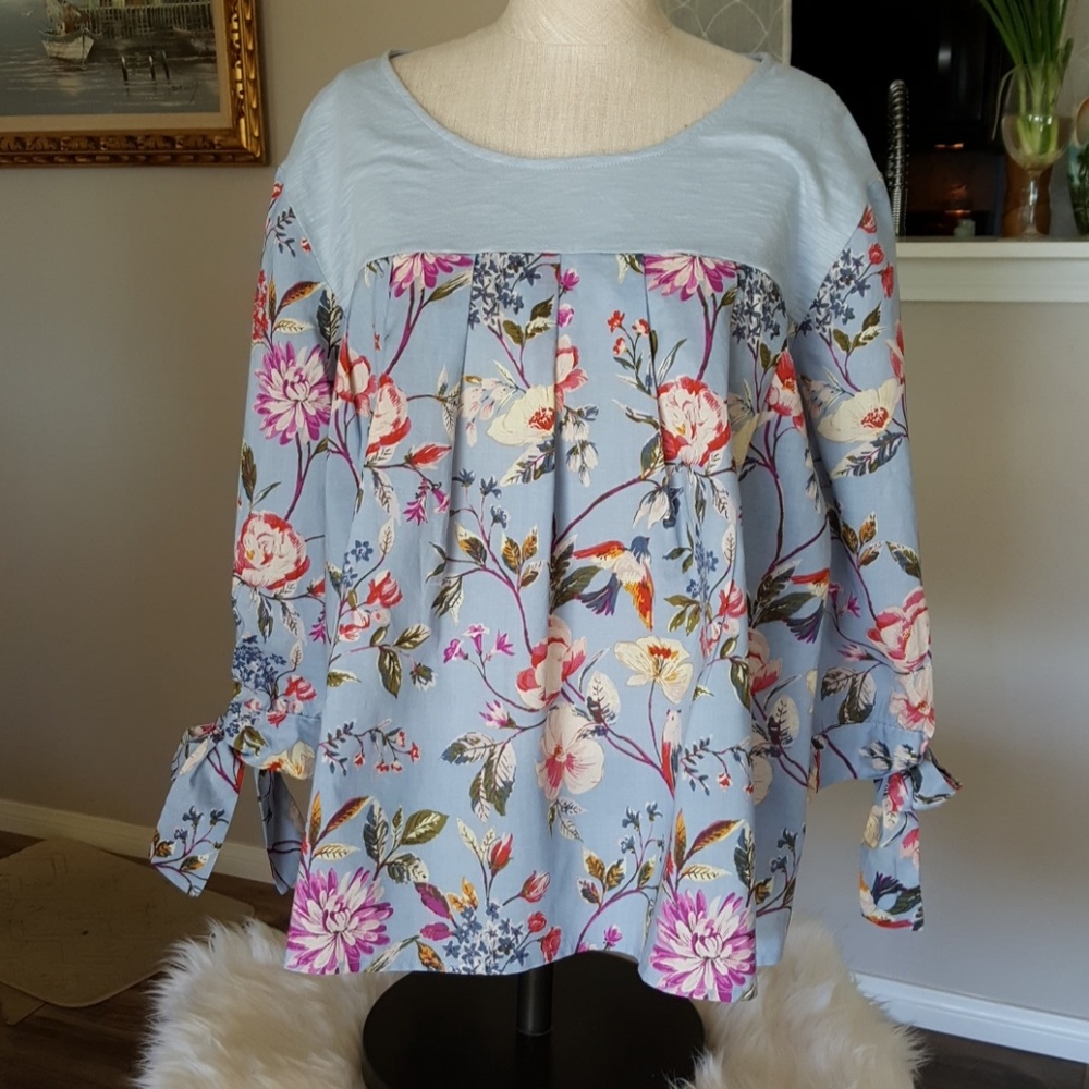 Lauren Conrad Alice in Wonderland top NWT