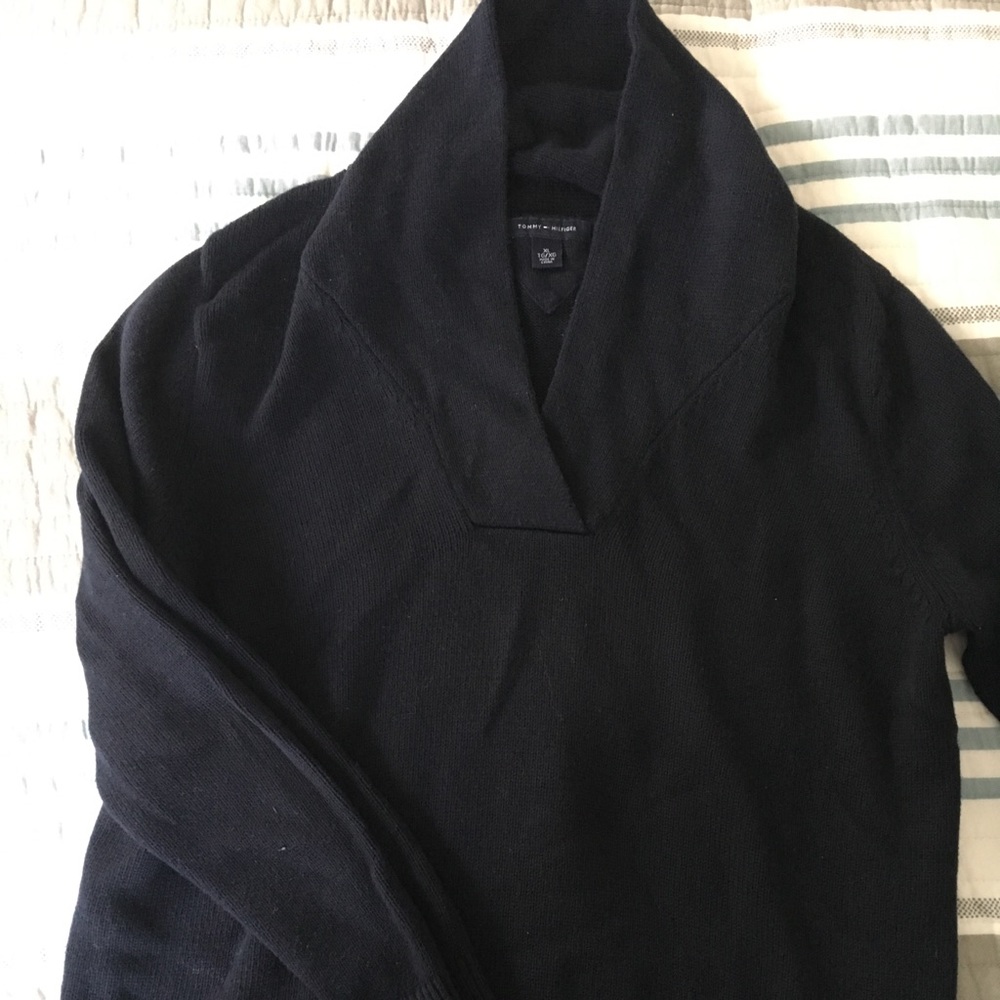 Tommy Hilfiger navy sweater