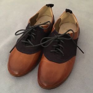 Restricted Saddle Shoes
