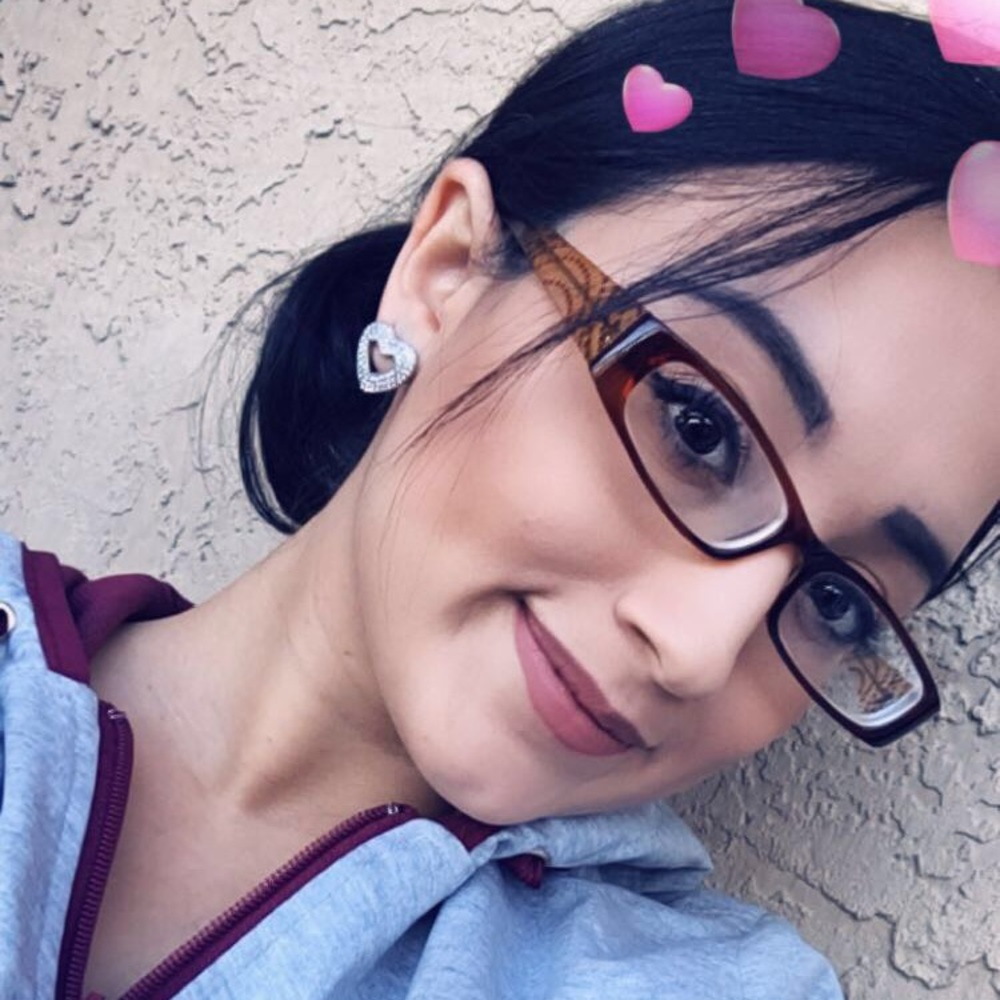 Meet your Posher, Sylvia