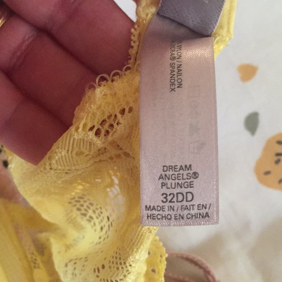 Victoria’s Secret Dream Angels Push Up Bras 32DD - Picture 3 of 8