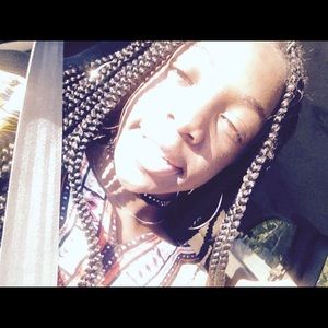 Meet your Posher, Belvia